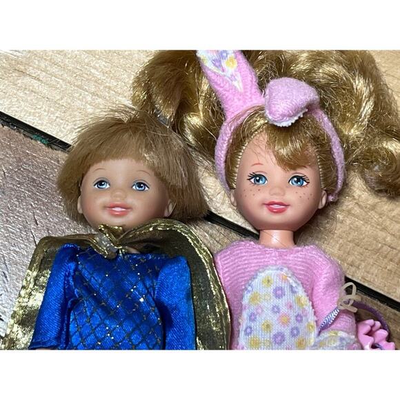 VTG Lot of Mattel Little Tommy & Kelly barbie dolls with clothes - Picture 2 of 7